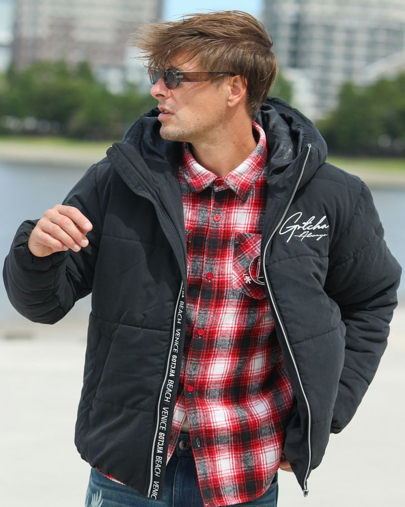 ブラック：183cm/70kg(Lサイズ着用)