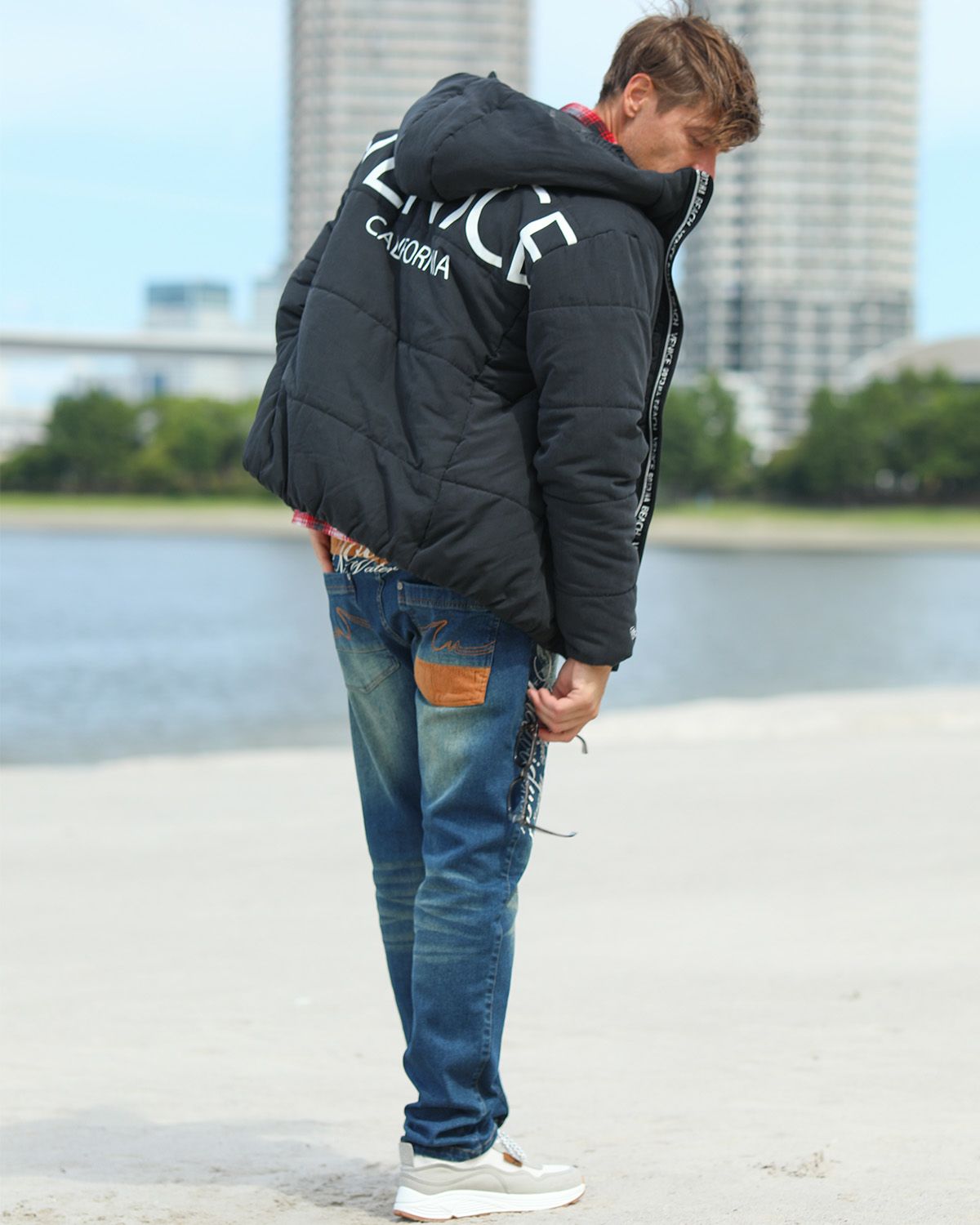 ブラック：183cm/70kg(Lサイズ着用)