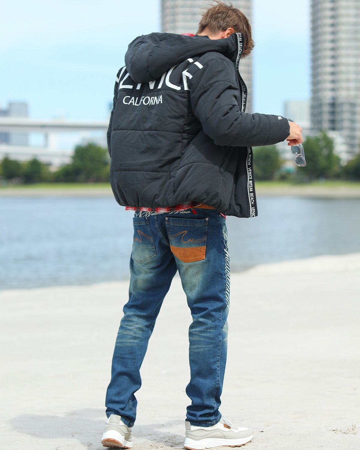 ブラック：183cm/70kg(Lサイズ着用)