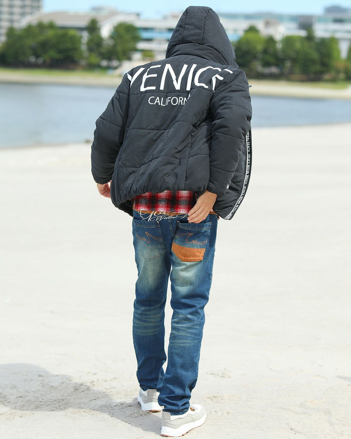 ブラック：183cm/70kg(Lサイズ着用)