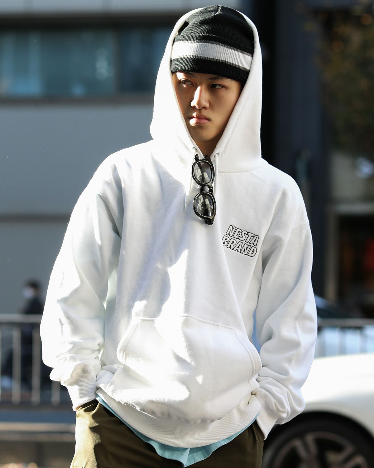 ホワイト：168cm/55kg(Lサイズ着用)