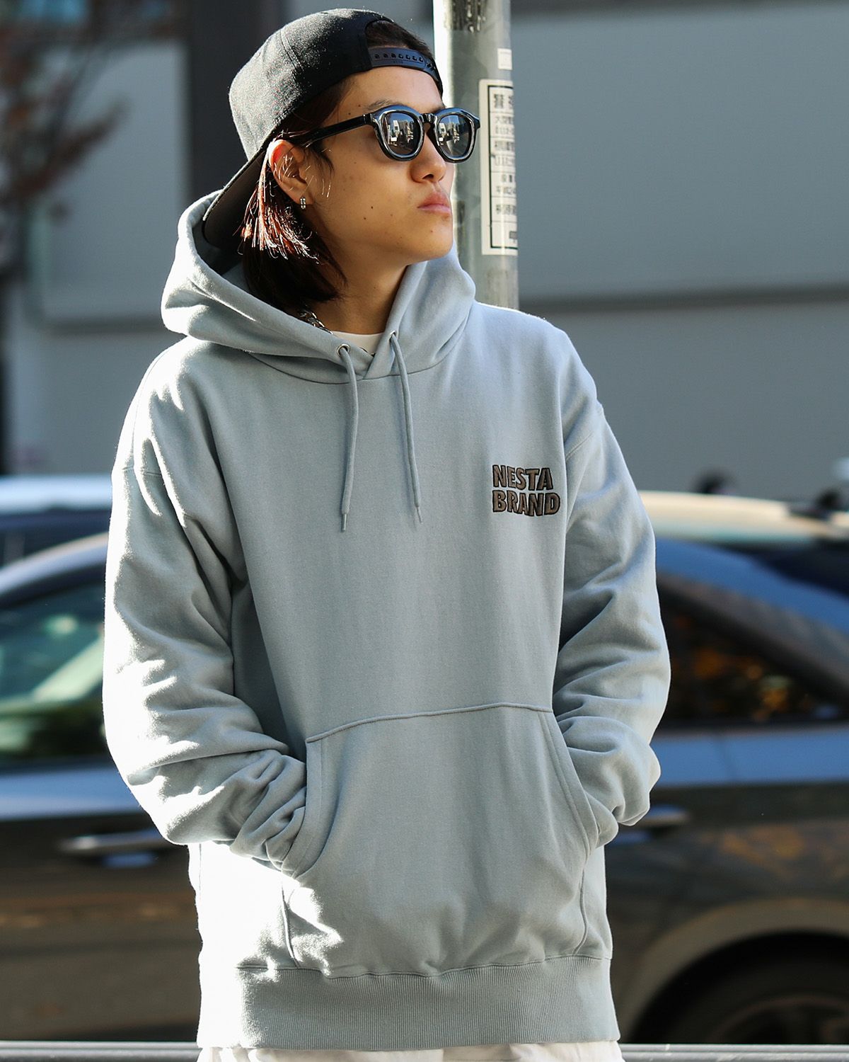 ライトブルー：168cm/55kg(Lサイズ着用)