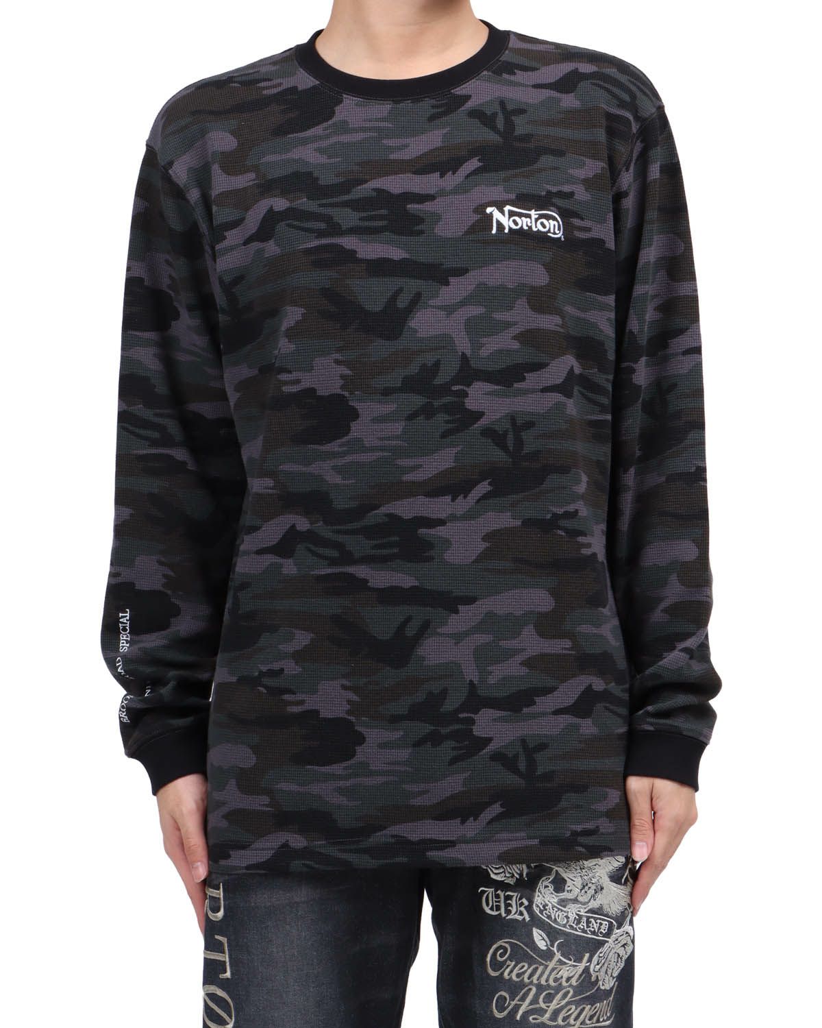 ブラック：173cm63kg(Lサイズ着用)