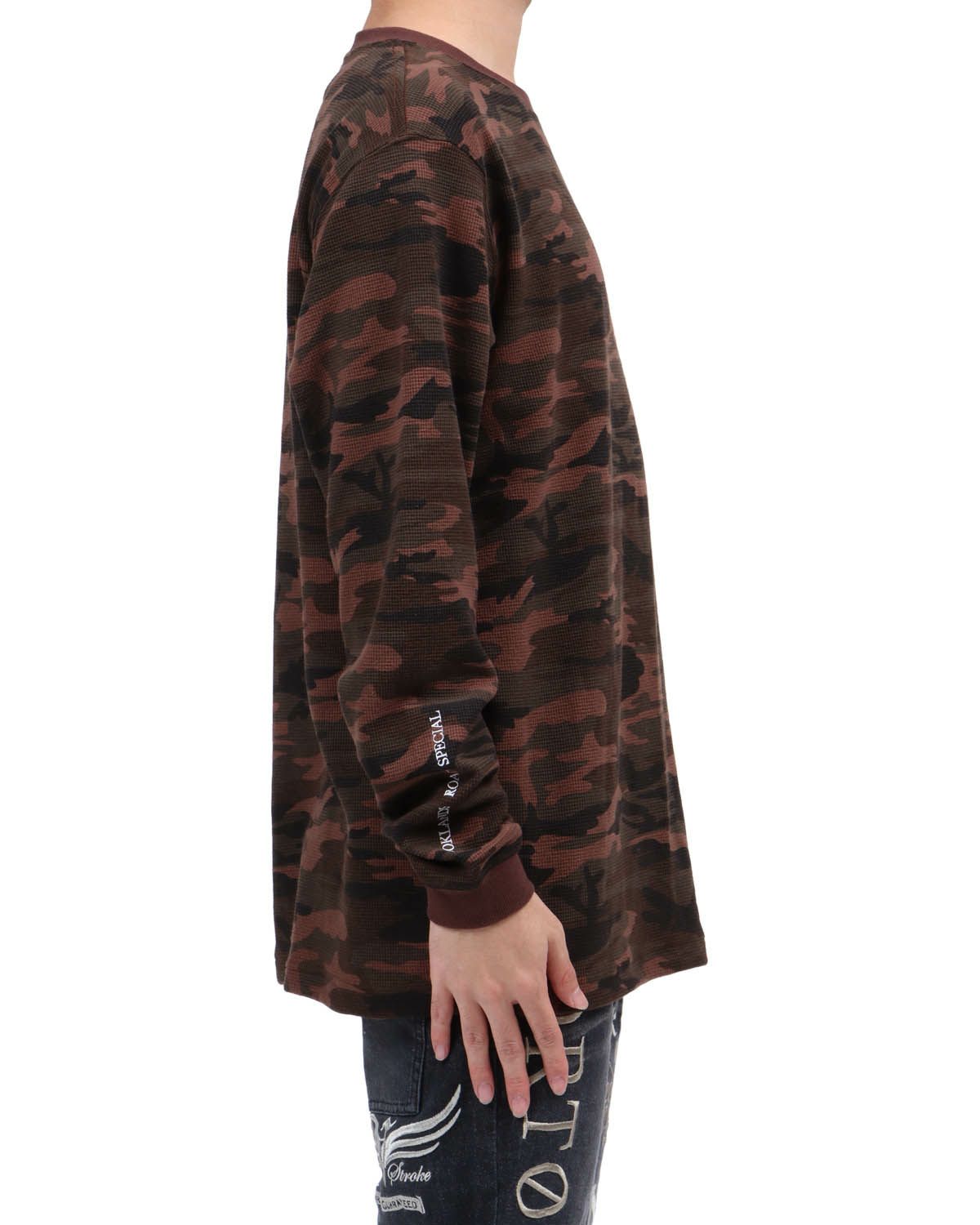 オリーブ：173cm63kg(Lサイズ着用)