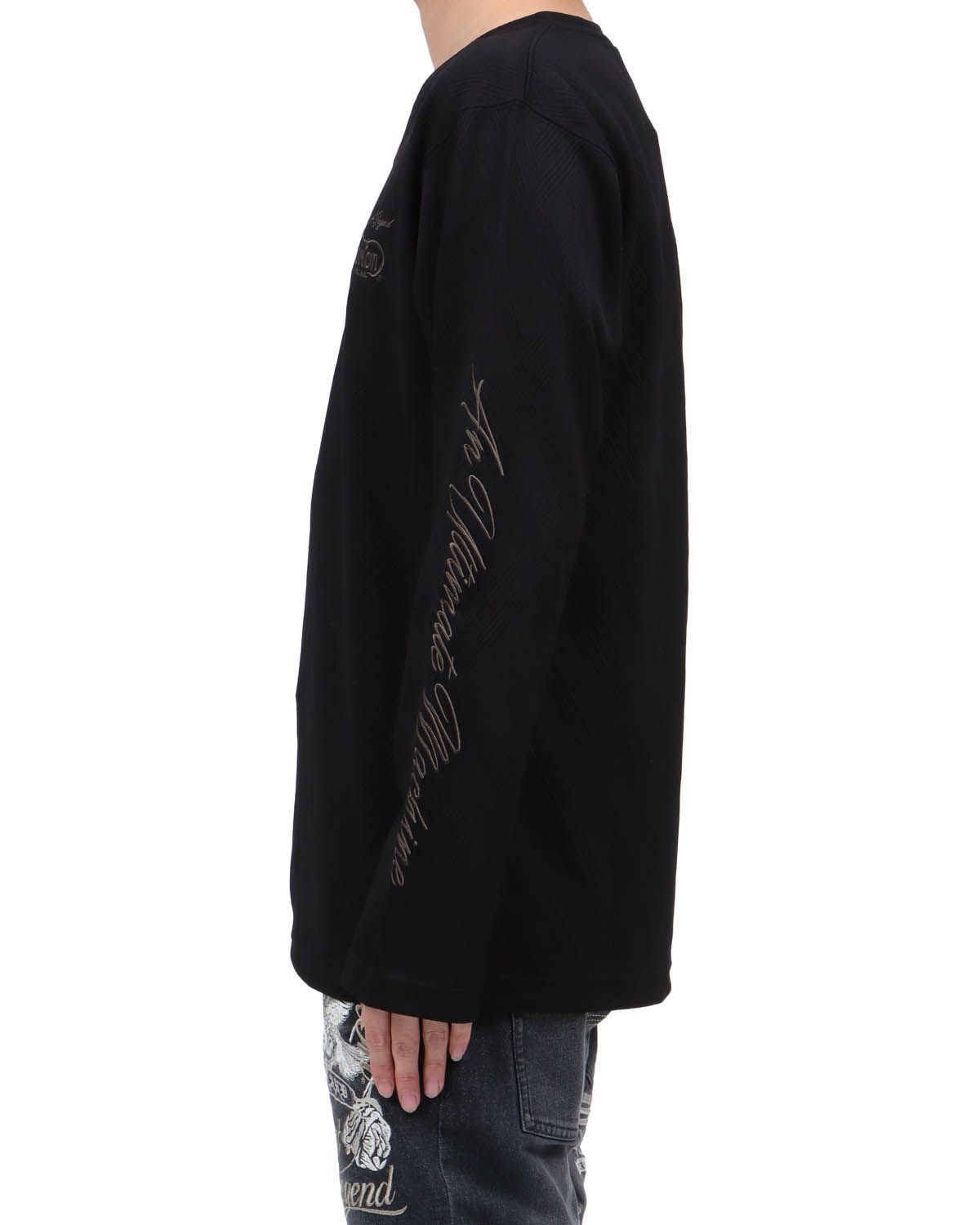 ブラック：173cm63kg(Lサイズ着用)