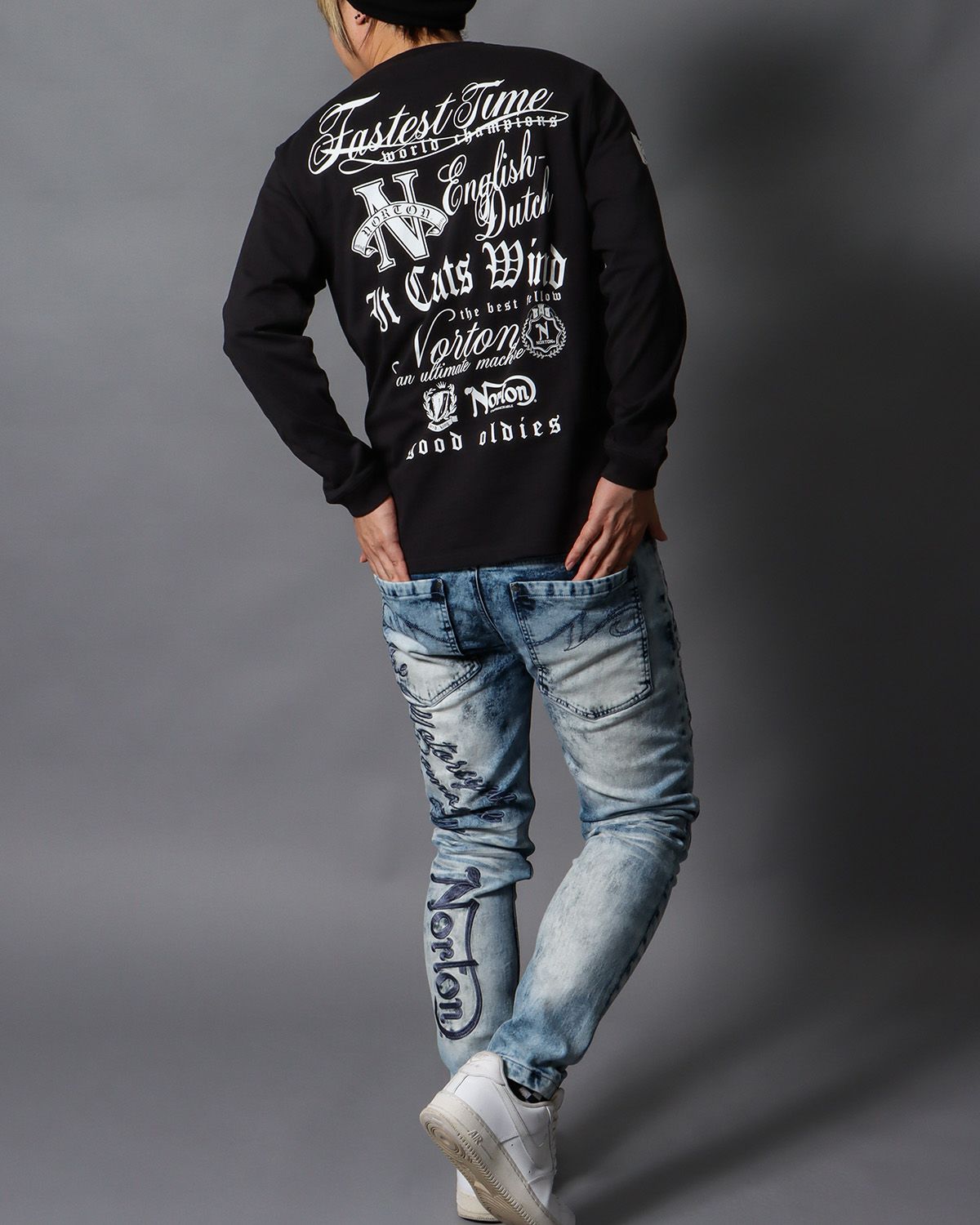 ブラック：178cm/75kg(Lサイズ着用)