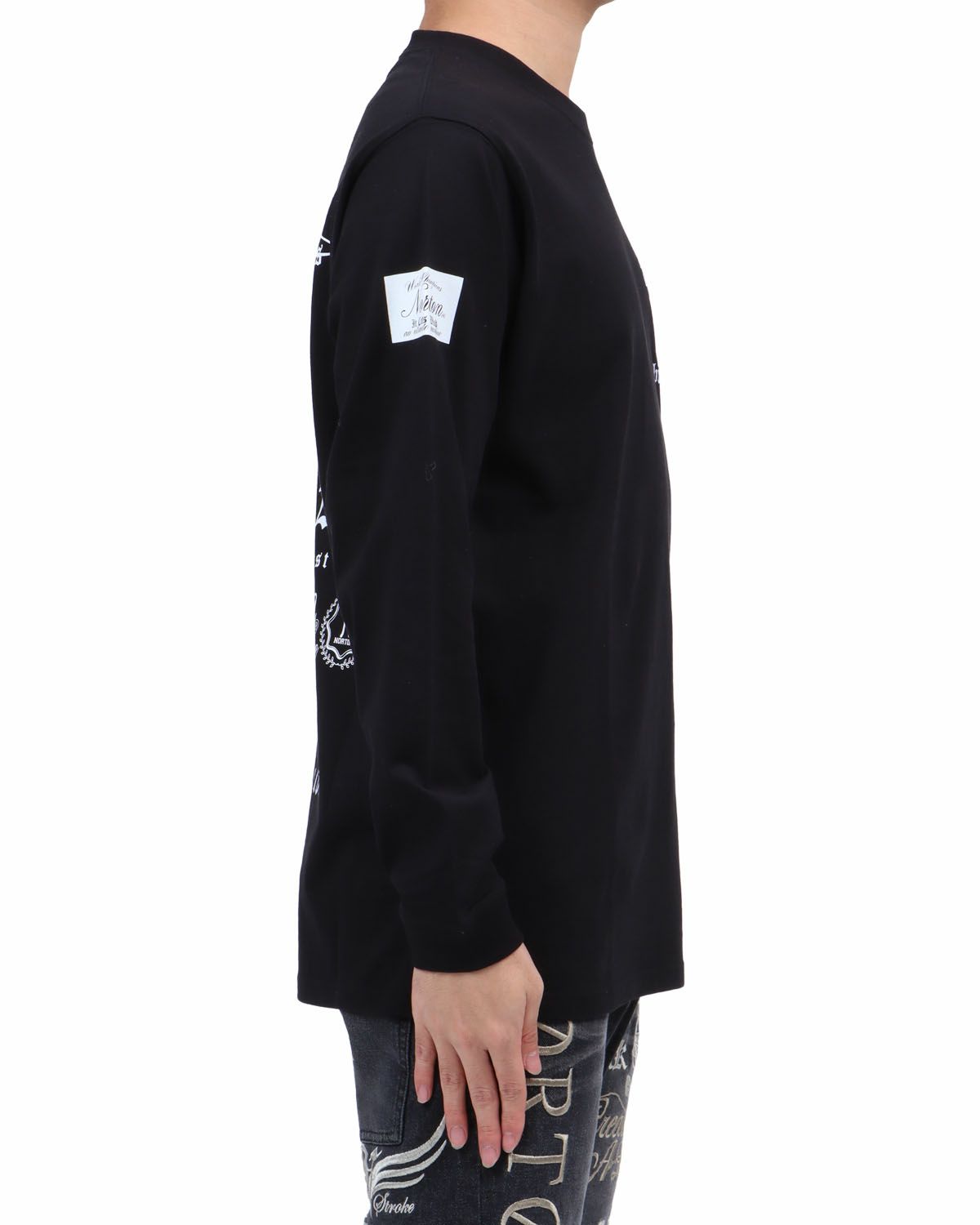 ブラック：173cm63kg(Lサイズ着用)