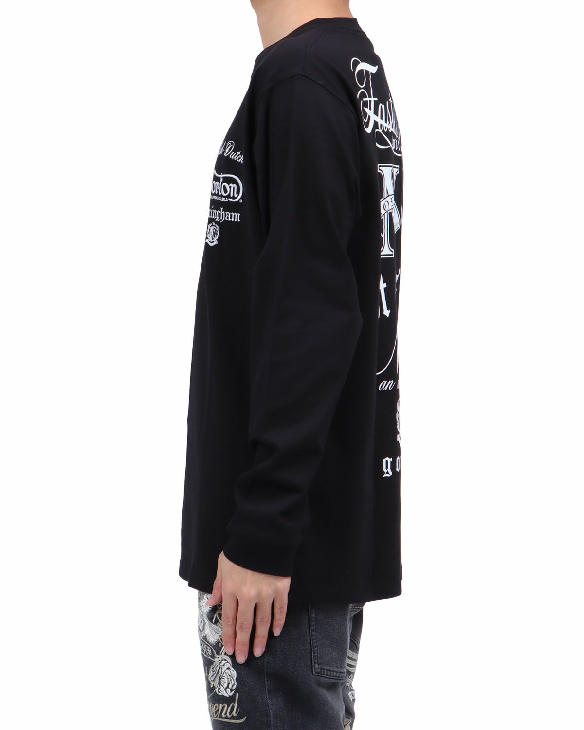 ブラック：173cm63kg(Lサイズ着用)