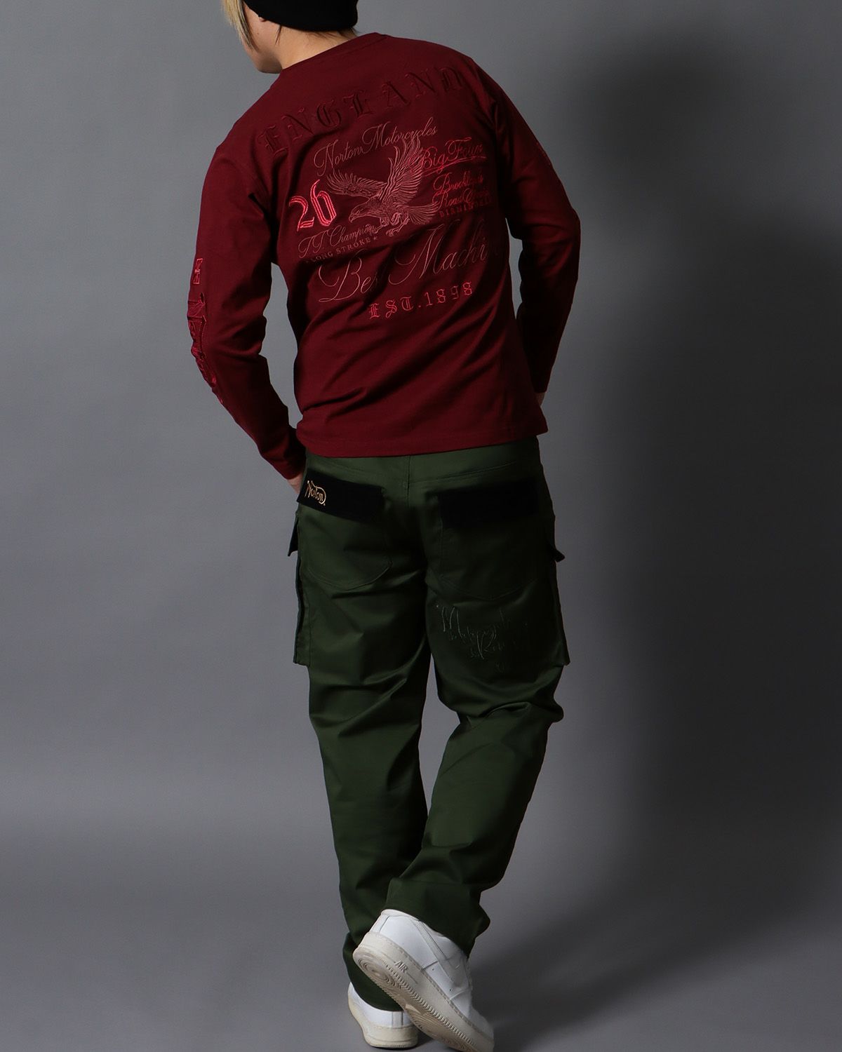 ワイン：178cm/75kg(Lサイズ着用)