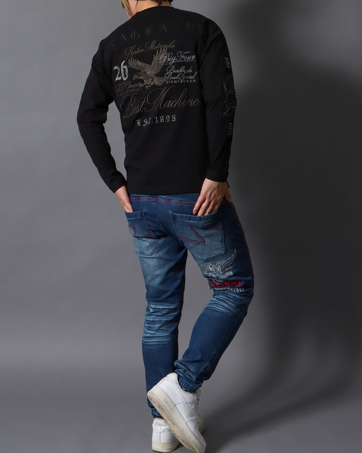 ブラック：178cm/75kg(Lサイズ着用)