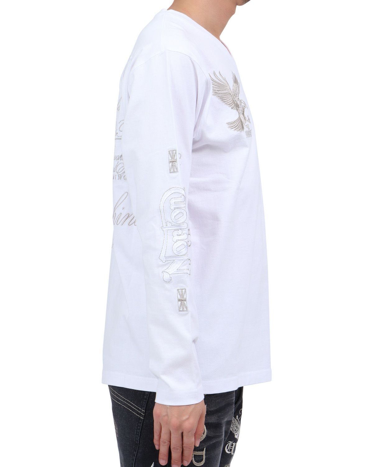 ホワイト：174cm62kg(Lサイズ着用)