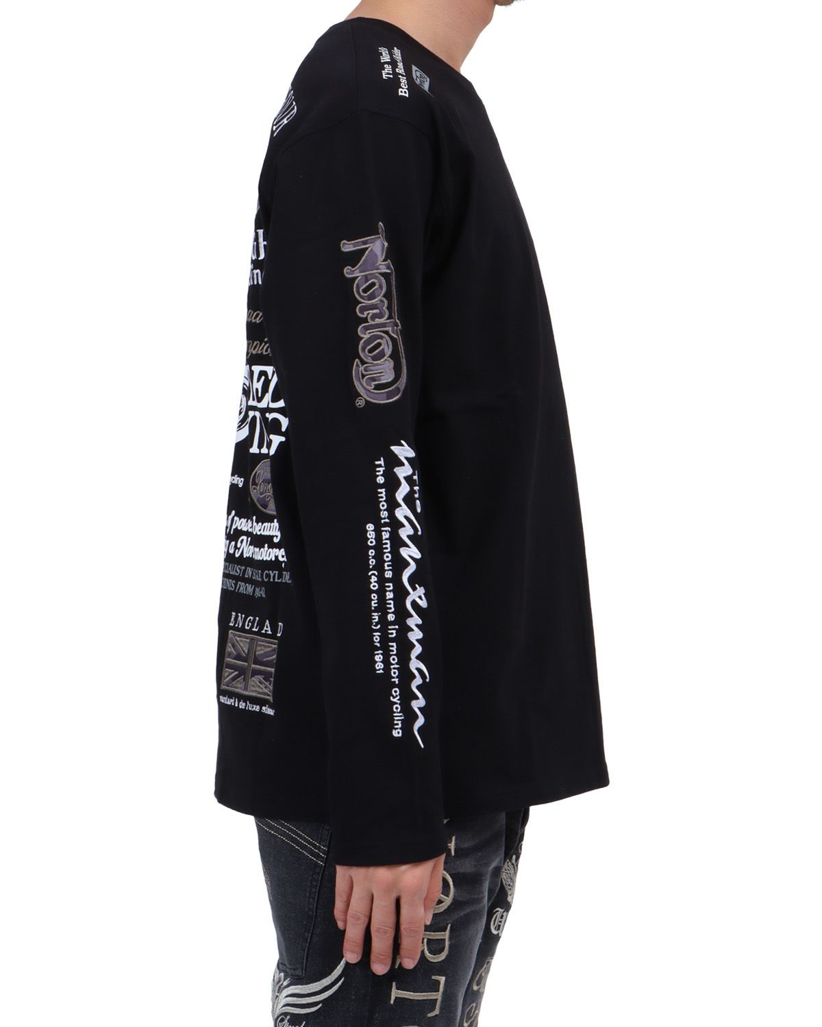 ブラック：174cm62kg(Lサイズ着用)