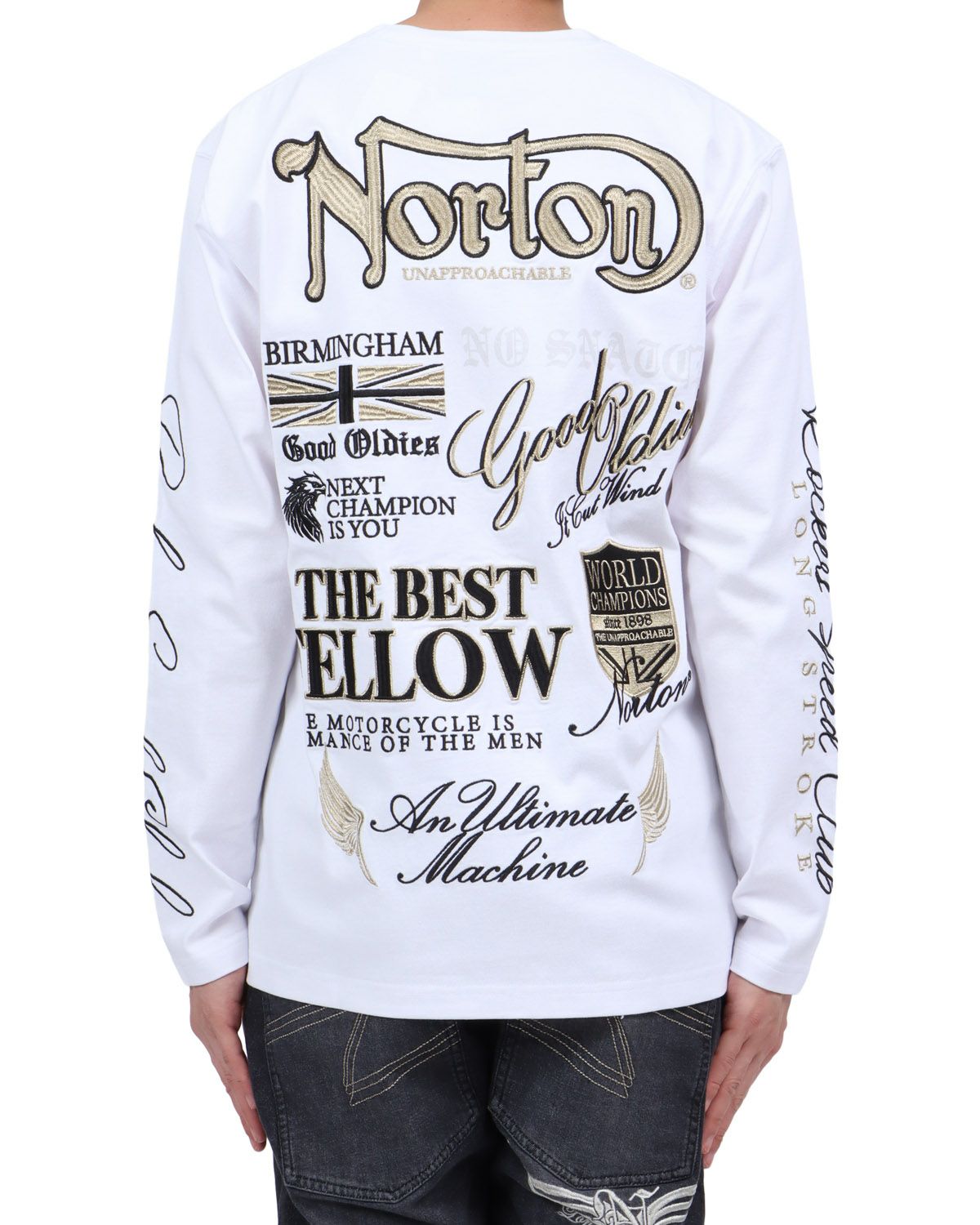 ホワイト：174cm62kg(Lサイズ着用)