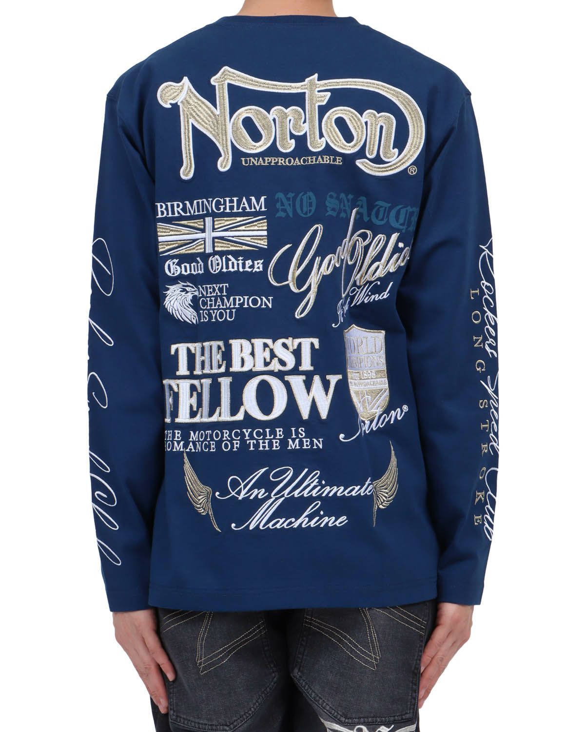 ブルー：174cm62kg(Lサイズ着用)