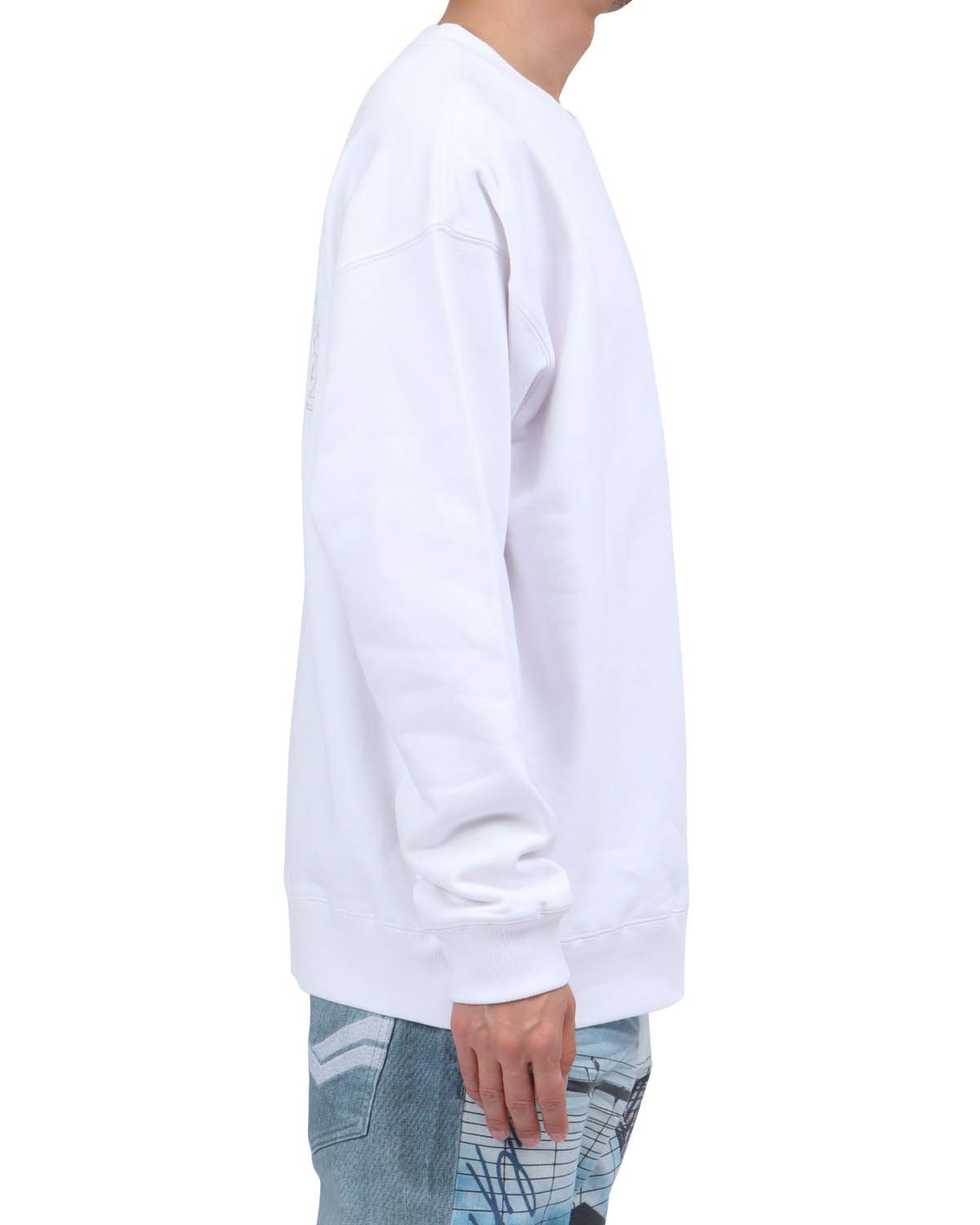 ホワイト：174cm62kg(Lサイズ着用)