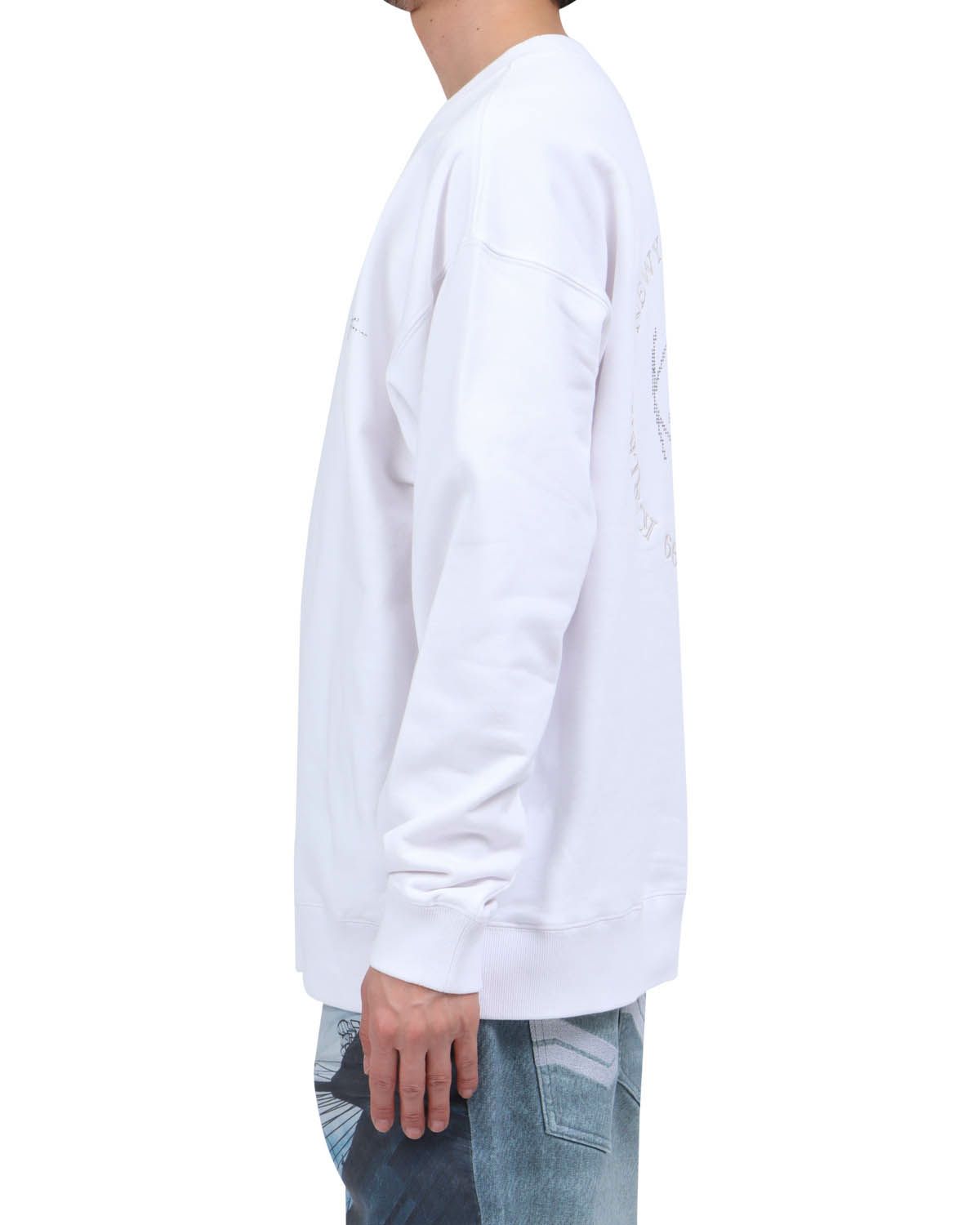 ホワイト：174cm62kg(Lサイズ着用)