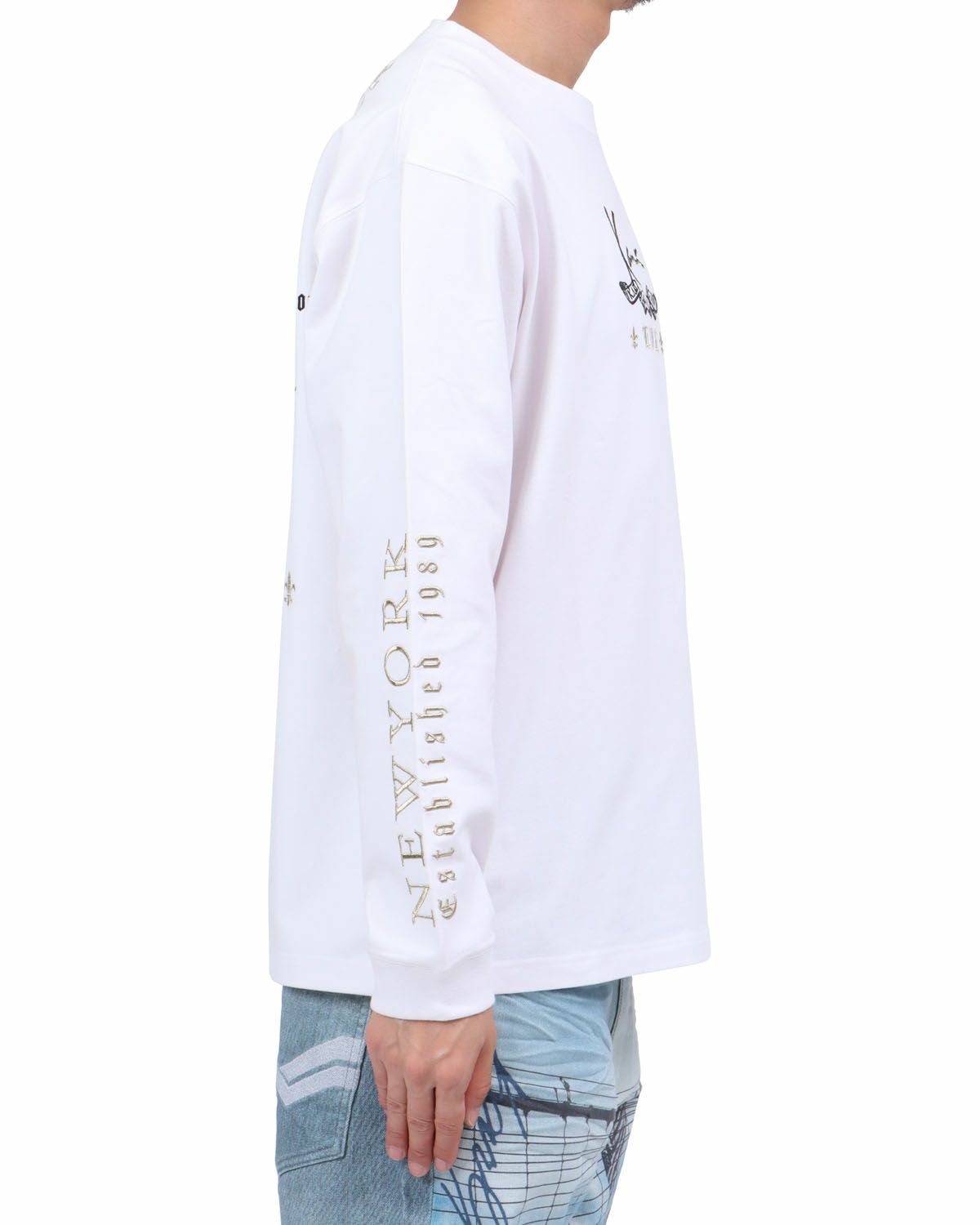 ホワイト：174cm62kg(Lサイズ着用)