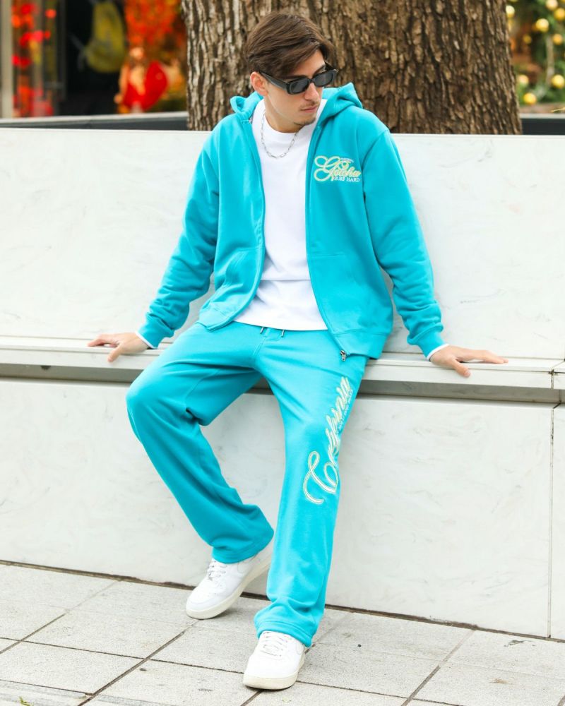 ターコイズ：180cm/70kg(Lサイズ着用)