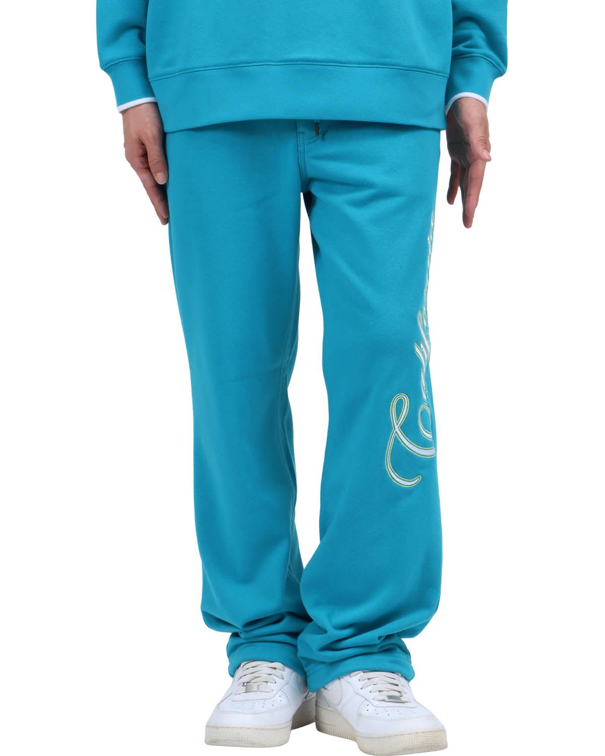 ターコイズ：174cm62kg(Lサイズ着用)