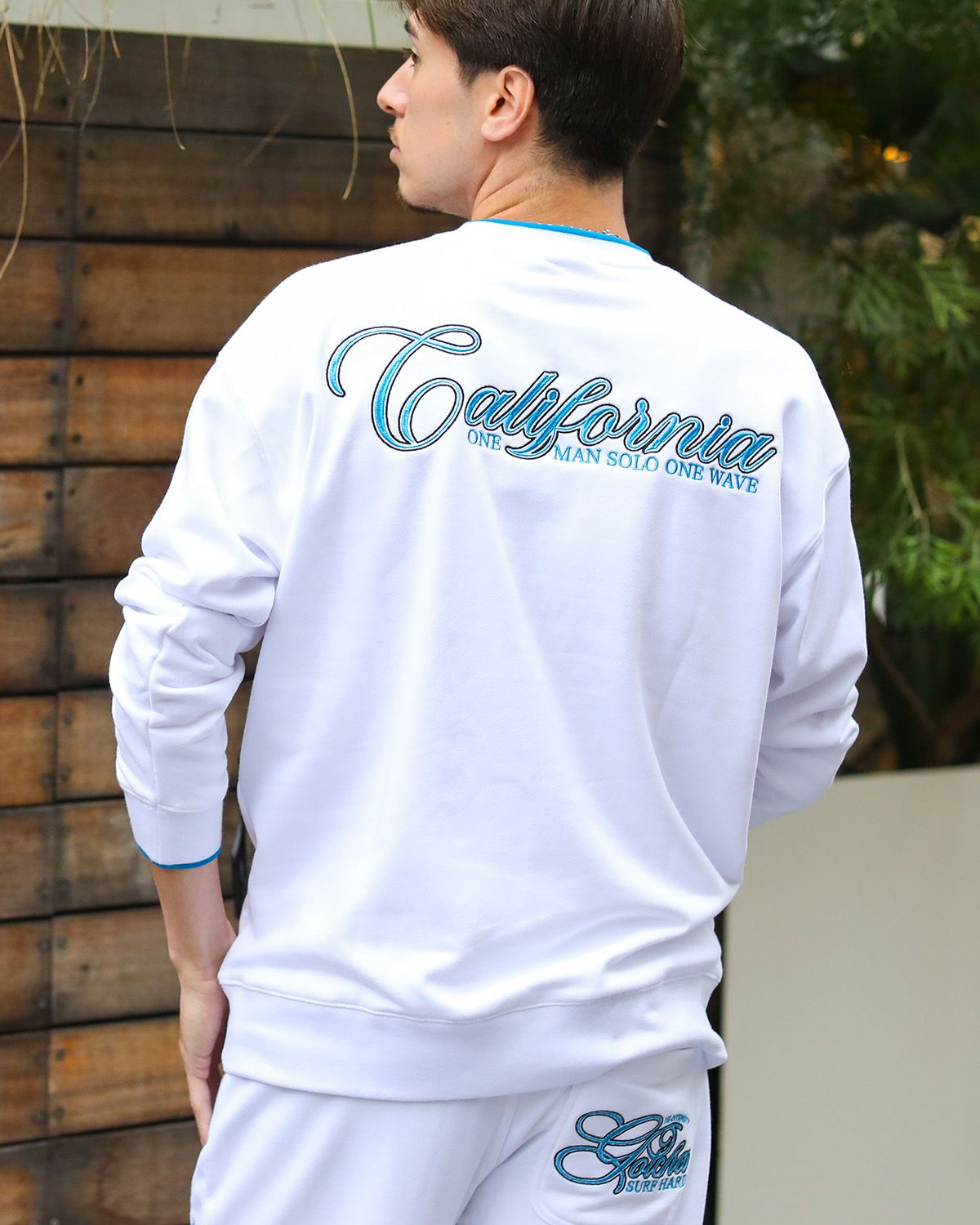 ホワイト：180cm/70kg(Lサイズ着用)