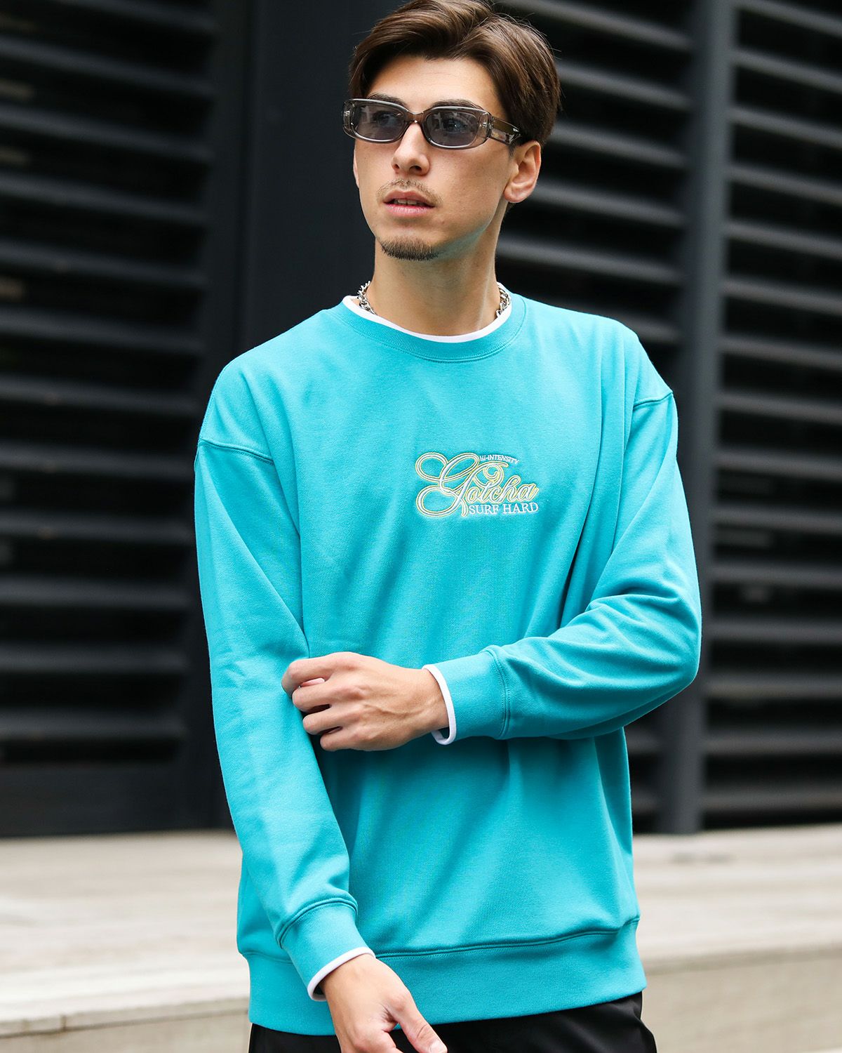 ターコイズ：180cm/70kg(Lサイズ着用)