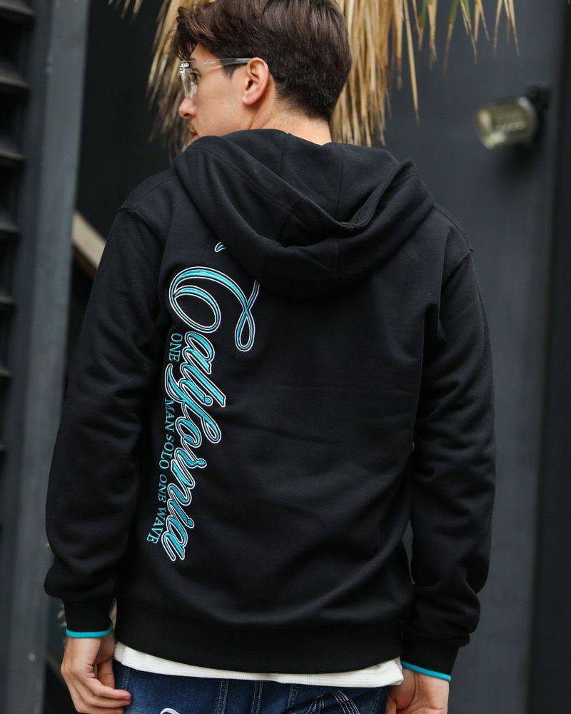 ブラック：180cm/70kg(Lサイズ着用)