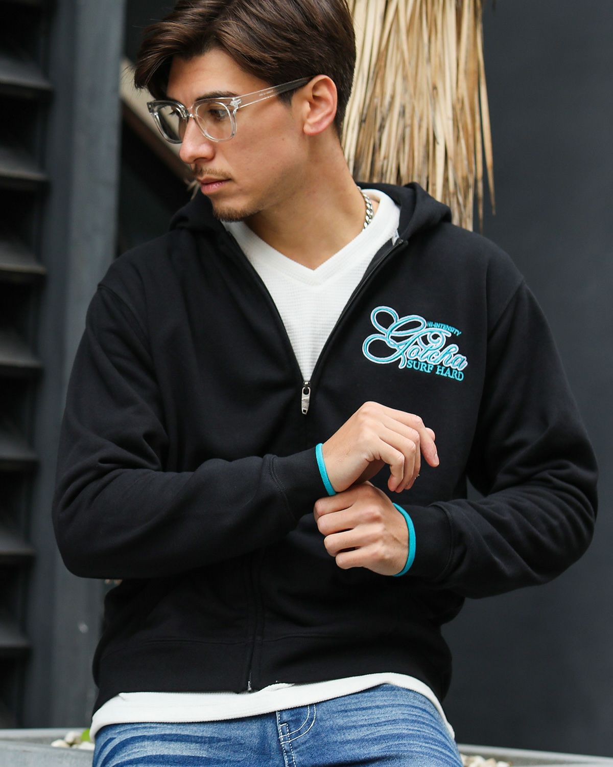 ブラック：180cm/70kg(Lサイズ着用)