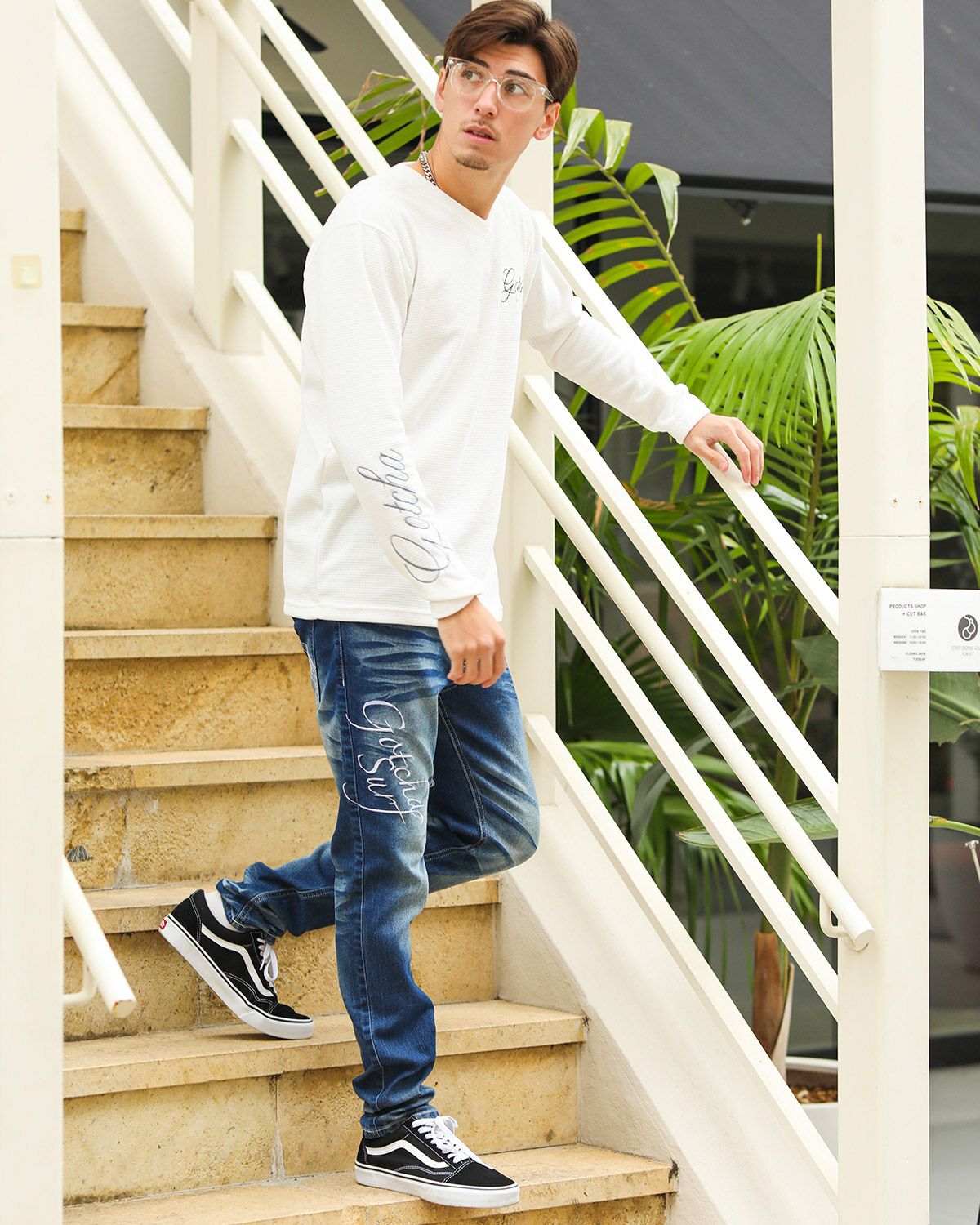 ホワイト：180cm/70kg(Lサイズ着用)