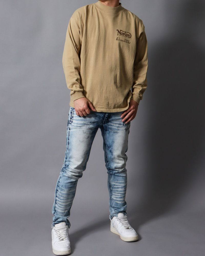 ベージュ：178cm/75kg(Lサイズ着用）