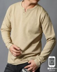 ベージュ：178cm/75kg(Lサイズ着用）