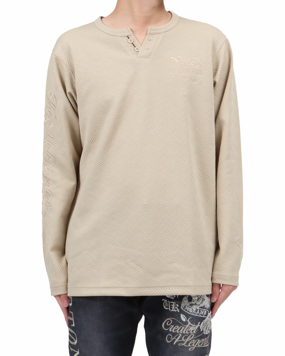 ベージュ：173cm63kg(Lサイズ着用)