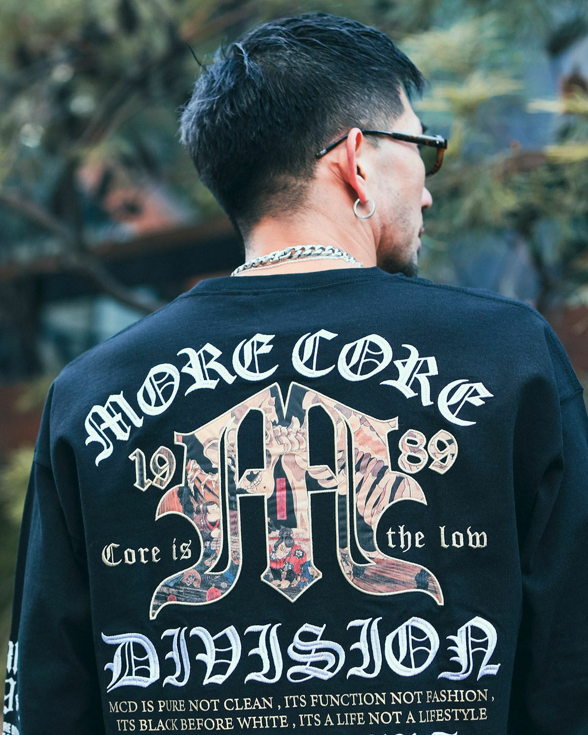 ブラック:183cm(XLサイズ着用)