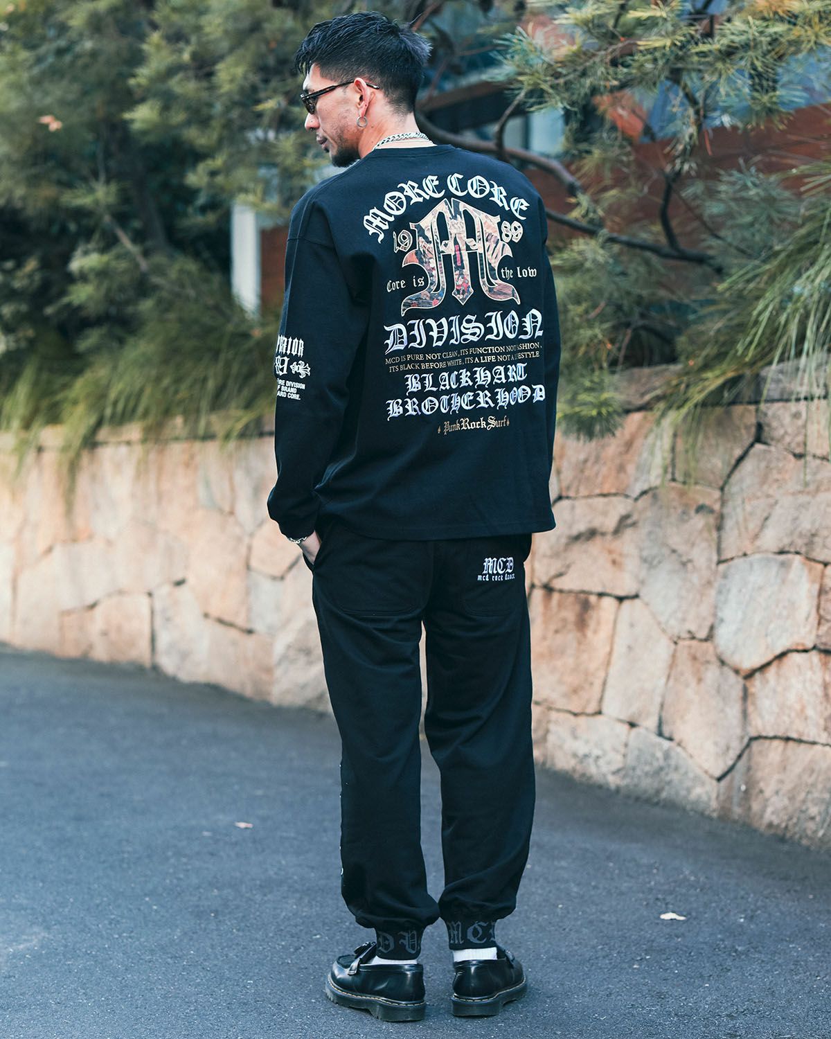 ブラック:183cm(XLサイズ着用)