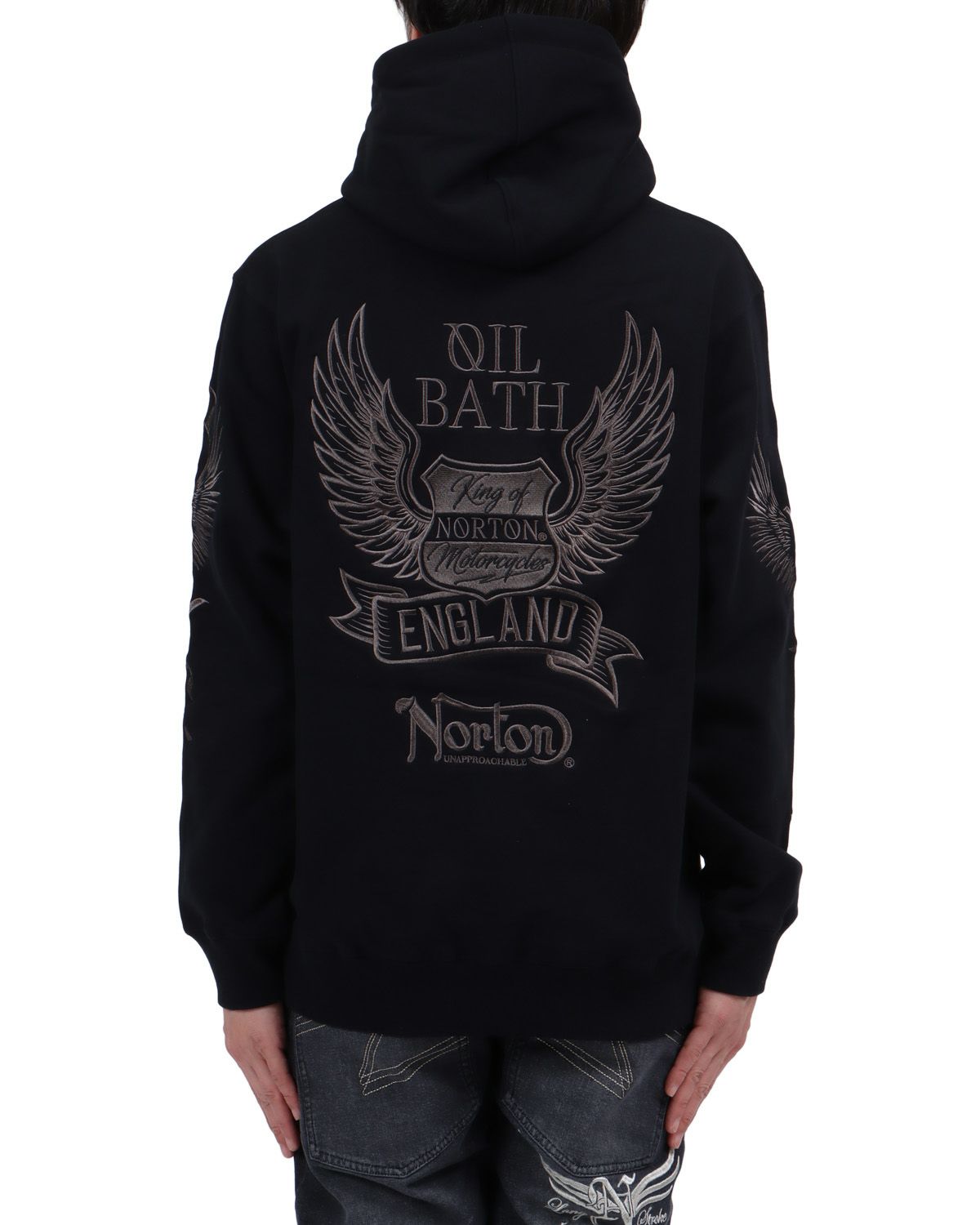 ブラック：174cm62kg(Lサイズ着用)