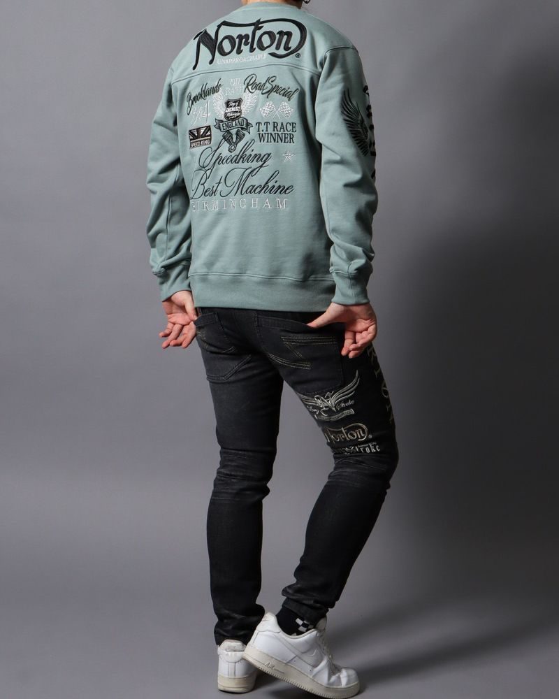 グリーングレー：178cm/75kg(Lサイズ着用)