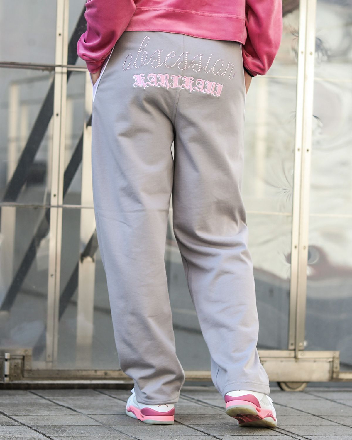 グレー：167cm(Lサイズ着用)