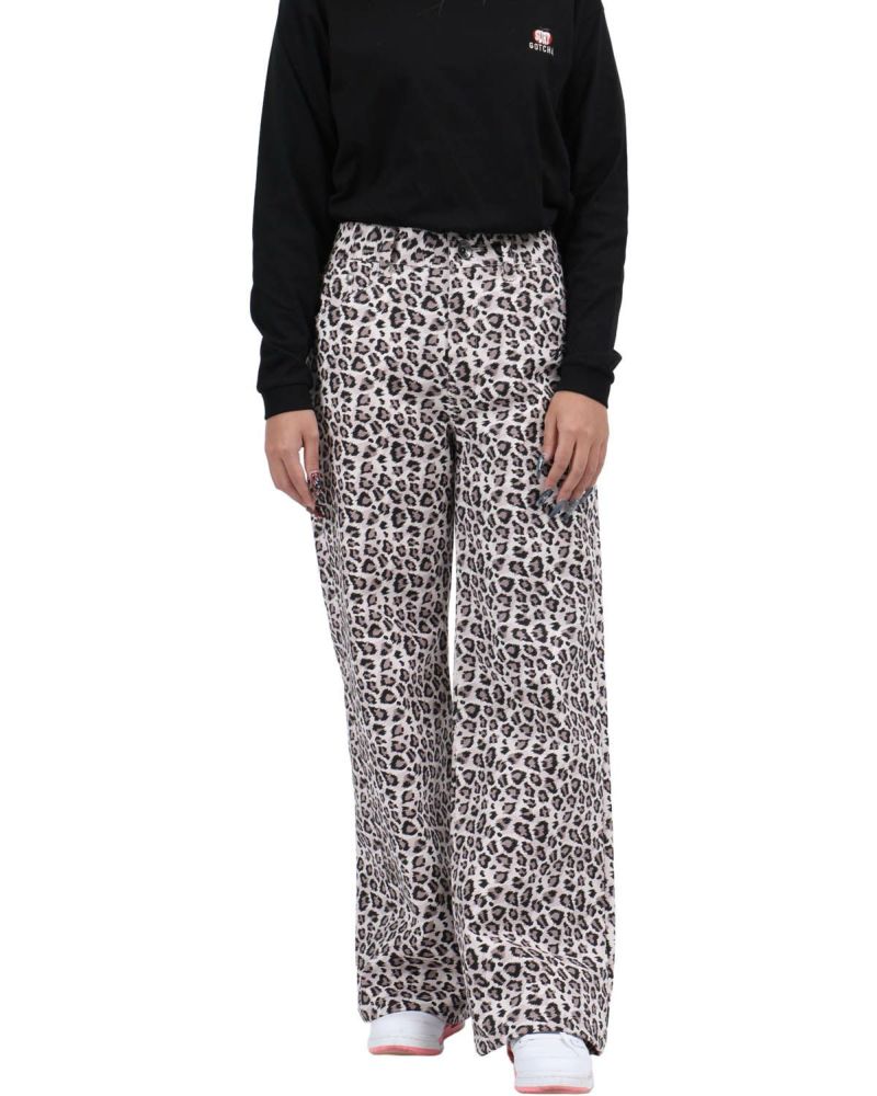 ピンク：167cm(Lサイズ着用)