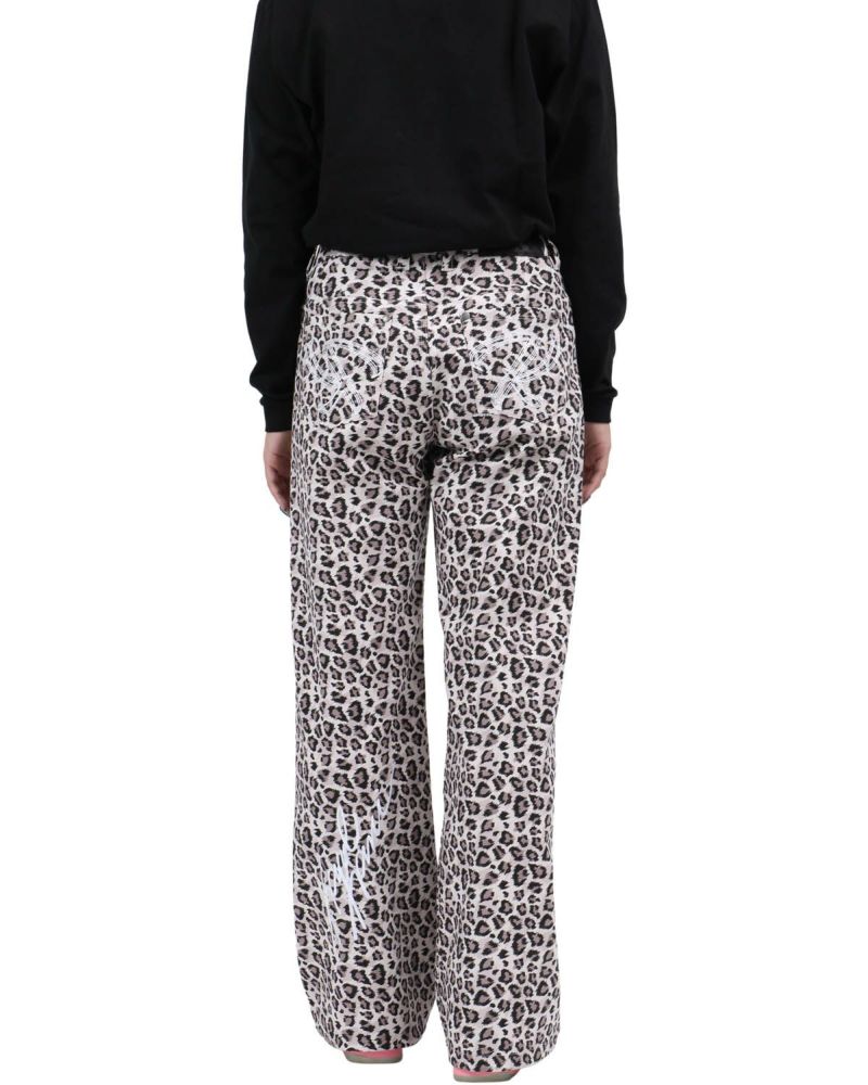 ピンク：167cm(Lサイズ着用)