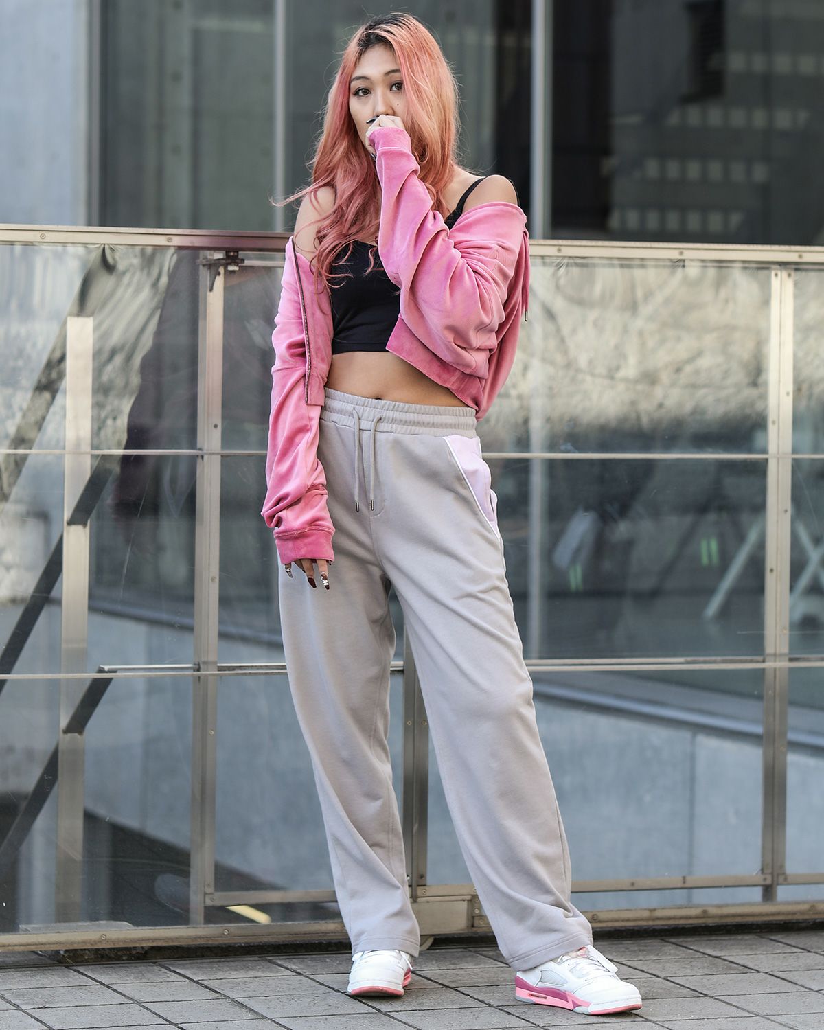 ピンク：167cm(Lサイズ着用)