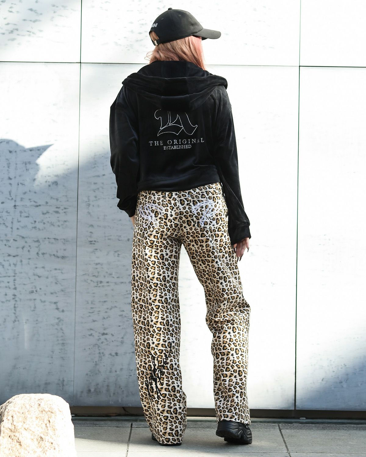 ブラック：167cm(Lサイズ着用)