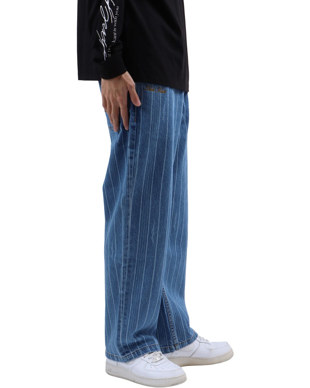 インディゴ：183cm62kg(Lサイズ着用)