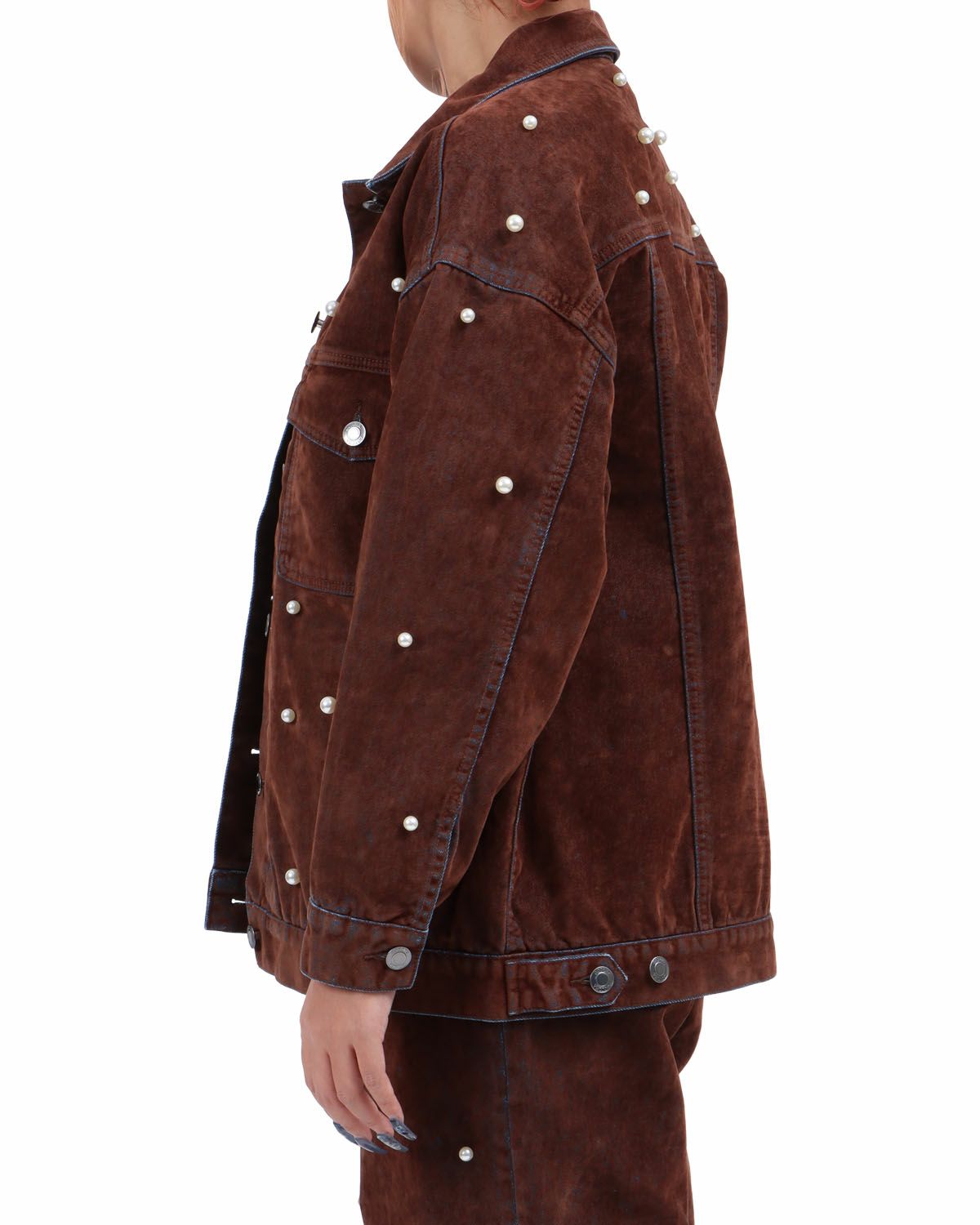 ブラウン：167cm(Lサイズ着用)