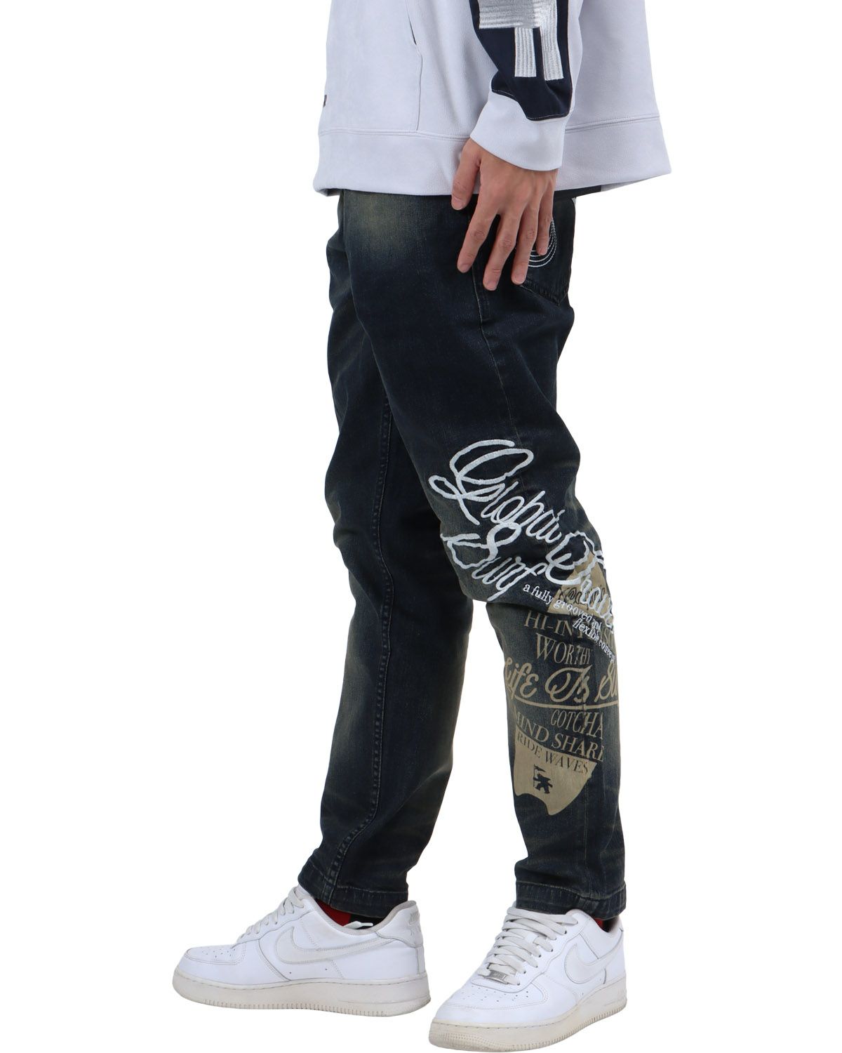 インディゴ：183cm62kg(Lサイズ着用)