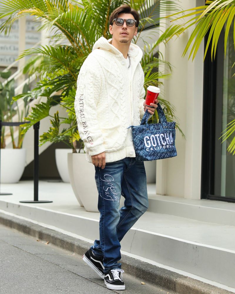 キナリ：180cm/70kg(Lサイズ着用)