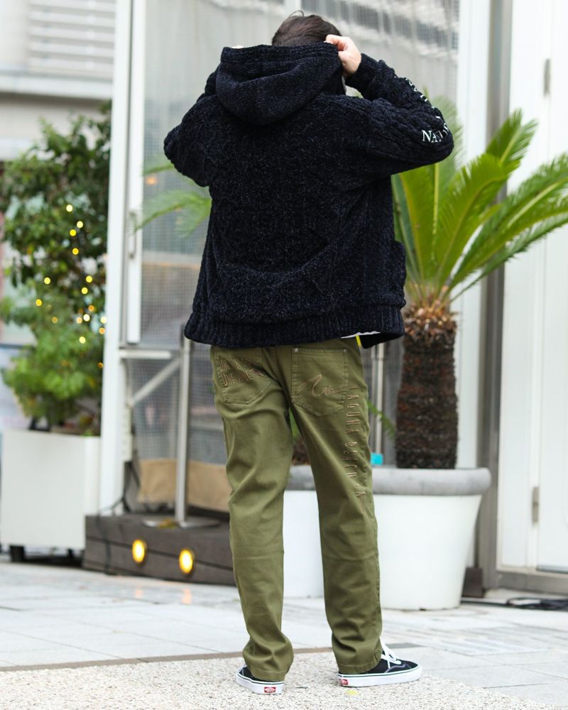 ブラック：180cm/70kg(Lサイズ着用)