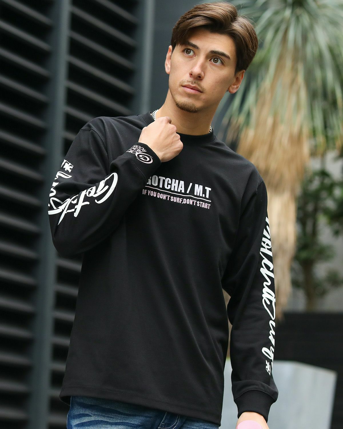 ブラック：180cm/70kg(Lサイズ着用)