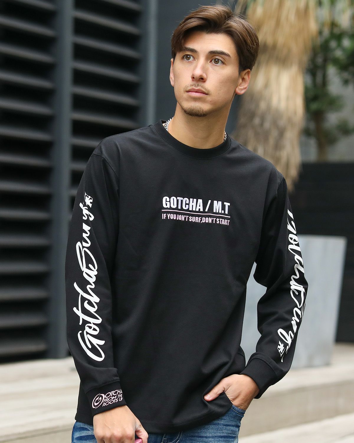 ブラック：180cm/70kg(Lサイズ着用)