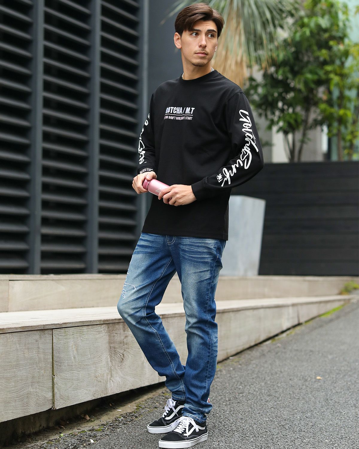 ブラック：180cm/70kg(Lサイズ着用)