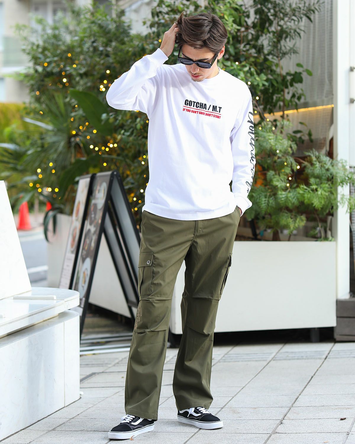 ホワイト：180cm/70kg(Lサイズ着用)