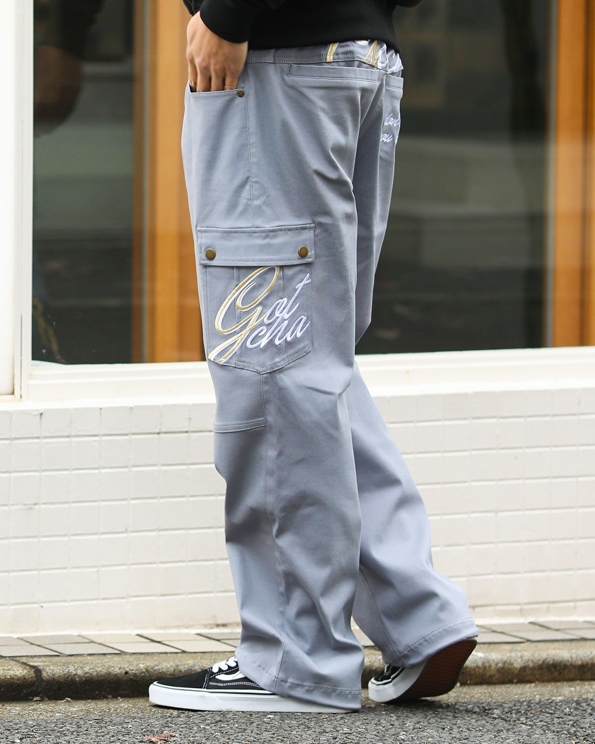 グレー：180cm/70kg(Lサイズ着用)